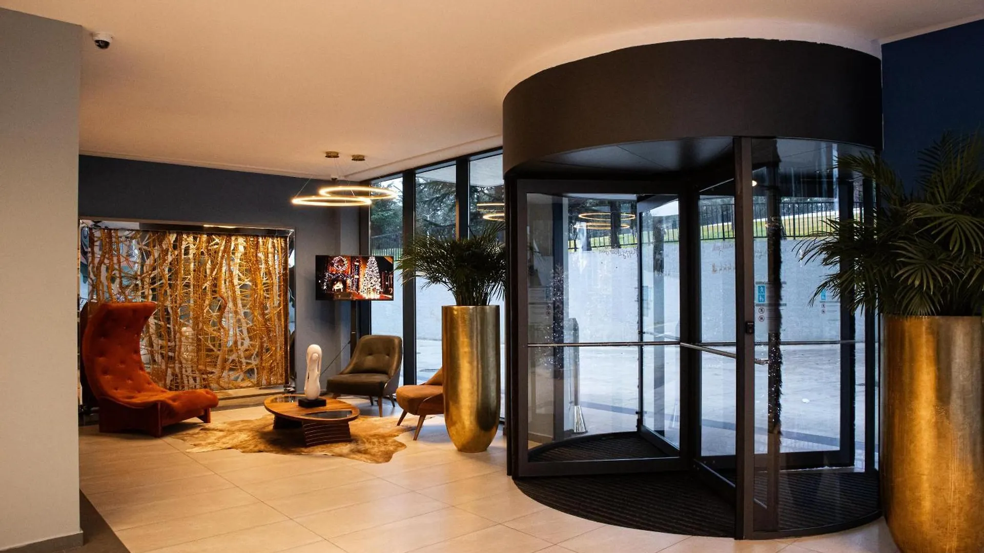 מלון Gino Seaside Tbilisi, Trademark Collection By Wyndham