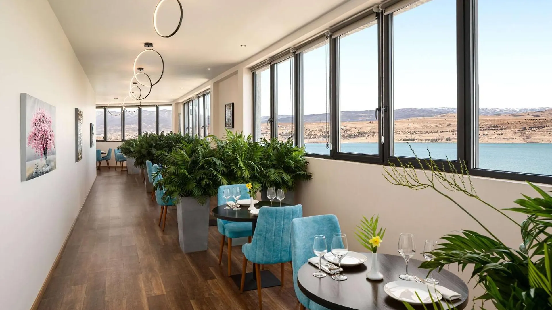 ***** מלון Gino Seaside Tbilisi, Trademark Collection By Wyndham גאורגיה